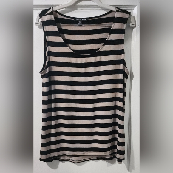 Cable & Gauge Tops - 🪷Cable & Gauge Black and Beige Striped Tank Top